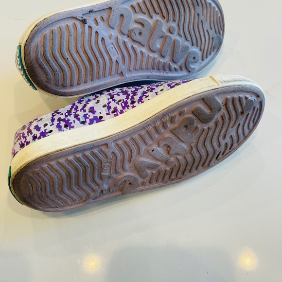 Native Shoes - Picture 2 of 2